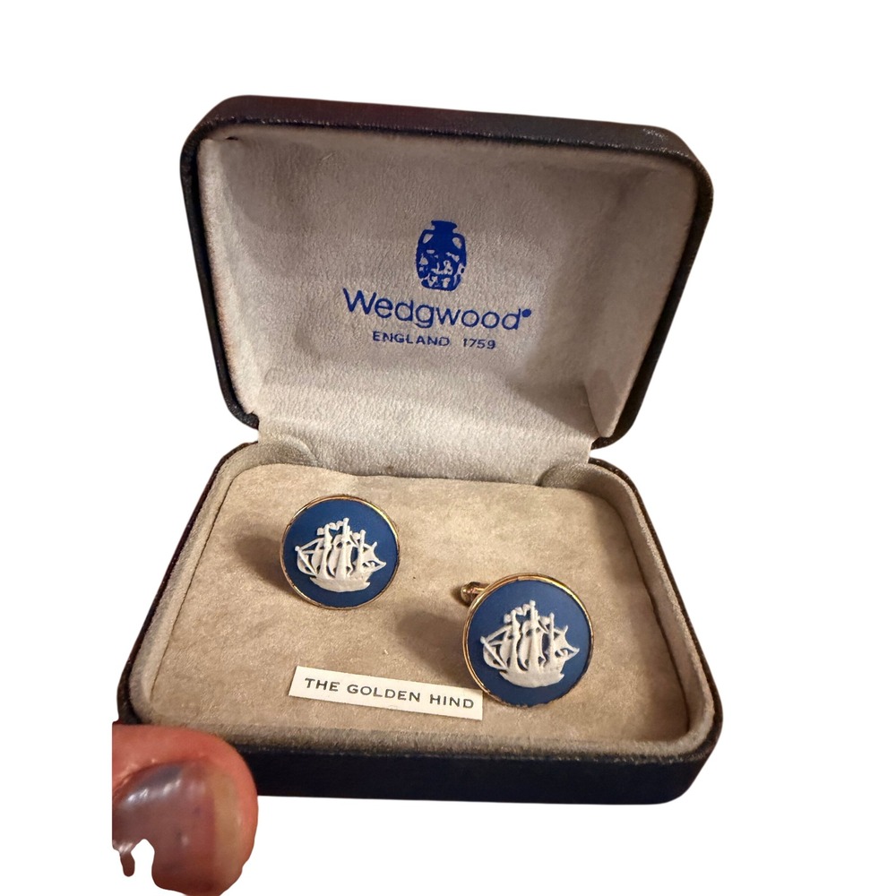 Wedgwood Blue Jasperware The Golden Hind‎ Ship Cufflinks Vintage Gold Tone Boxed